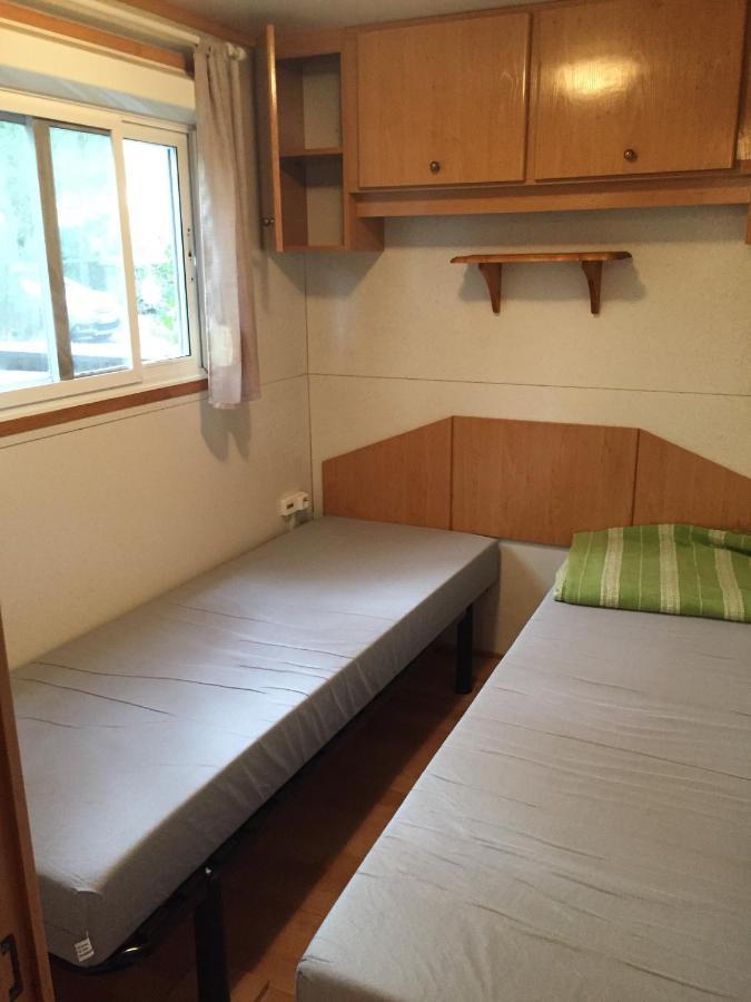 Mobil-Home 4-6 Personnes แซ็งต์-จูเลียง-อ็อง-บอร์ง ภายนอก รูปภาพ