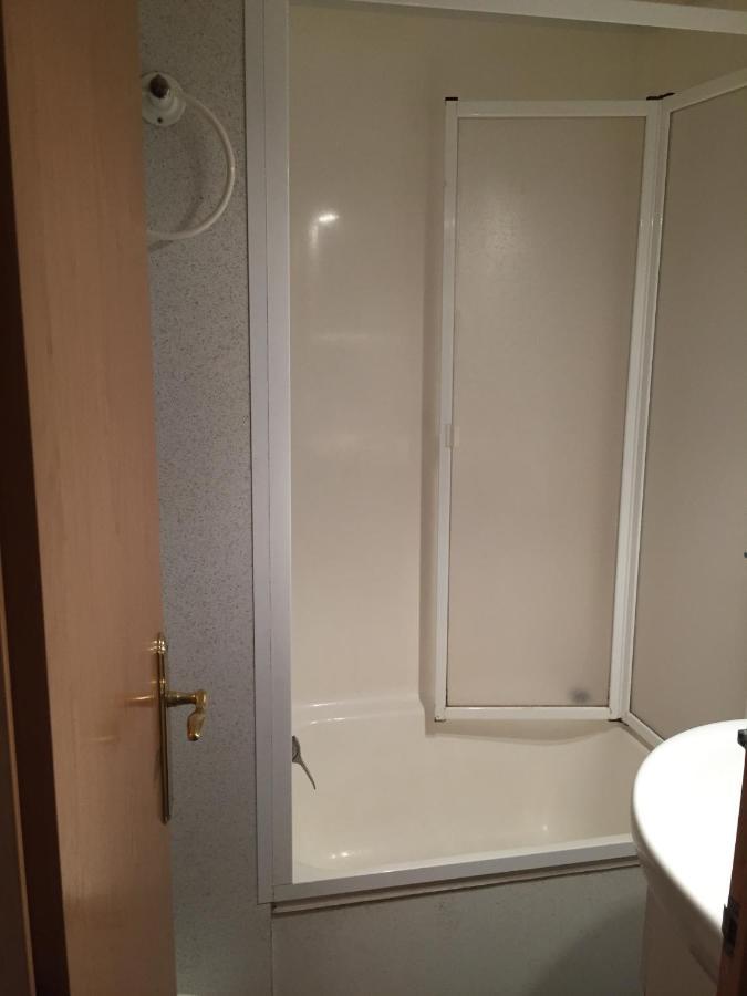 Mobil-Home 4-6 Personnes แซ็งต์-จูเลียง-อ็อง-บอร์ง ภายนอก รูปภาพ
